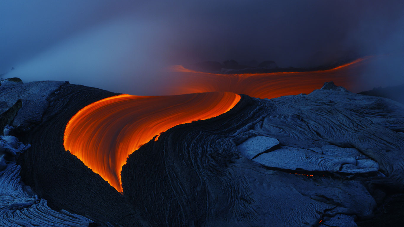Lava from Kilauea volcano in Hawaii, USA (© Toshi Sasaki/Getty Images)(Bing United Kingdom)