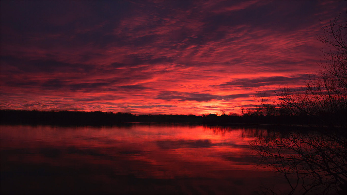 Dawn over the Fox River at De Pere, Wisconsin (© James G Brey/Shutterstock)(Bing United Kingdom)