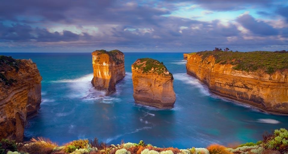 Island Archway, Loch Ard Gorge, Port Campbell National Park, Victoria, Australia (© Yury Prokopenko/Flickr/Getty Images) &copy; (Bing Canada)