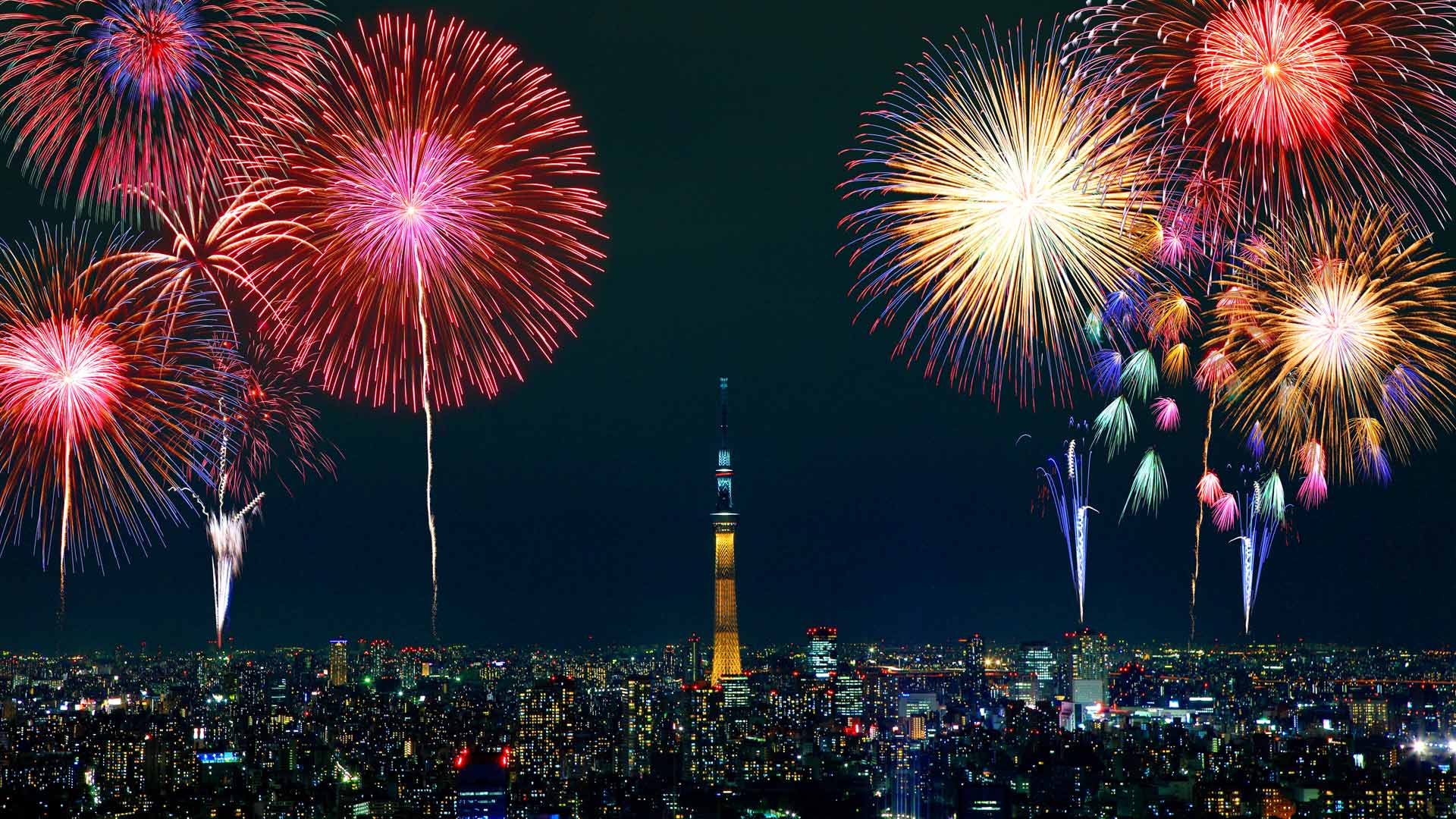 ｢隅田川花火大会｣東京, 墨田区 (© Aflo Relax/Masterfile)(Bing Japan)