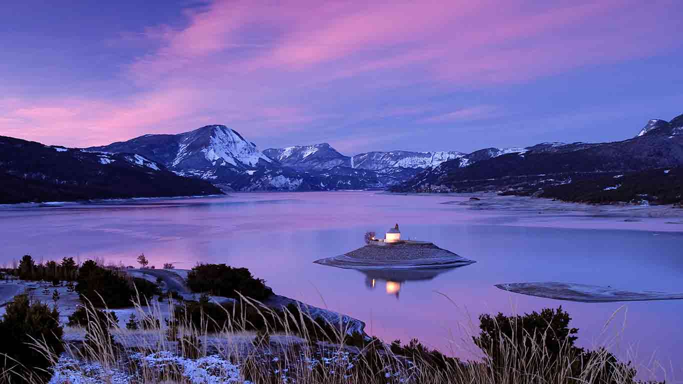 Saint-Michel chapel on Lake Serre-Ponçon, Hautes-Alpes, France (© Hemis/SuperStock)(Bing United Kingdom)
