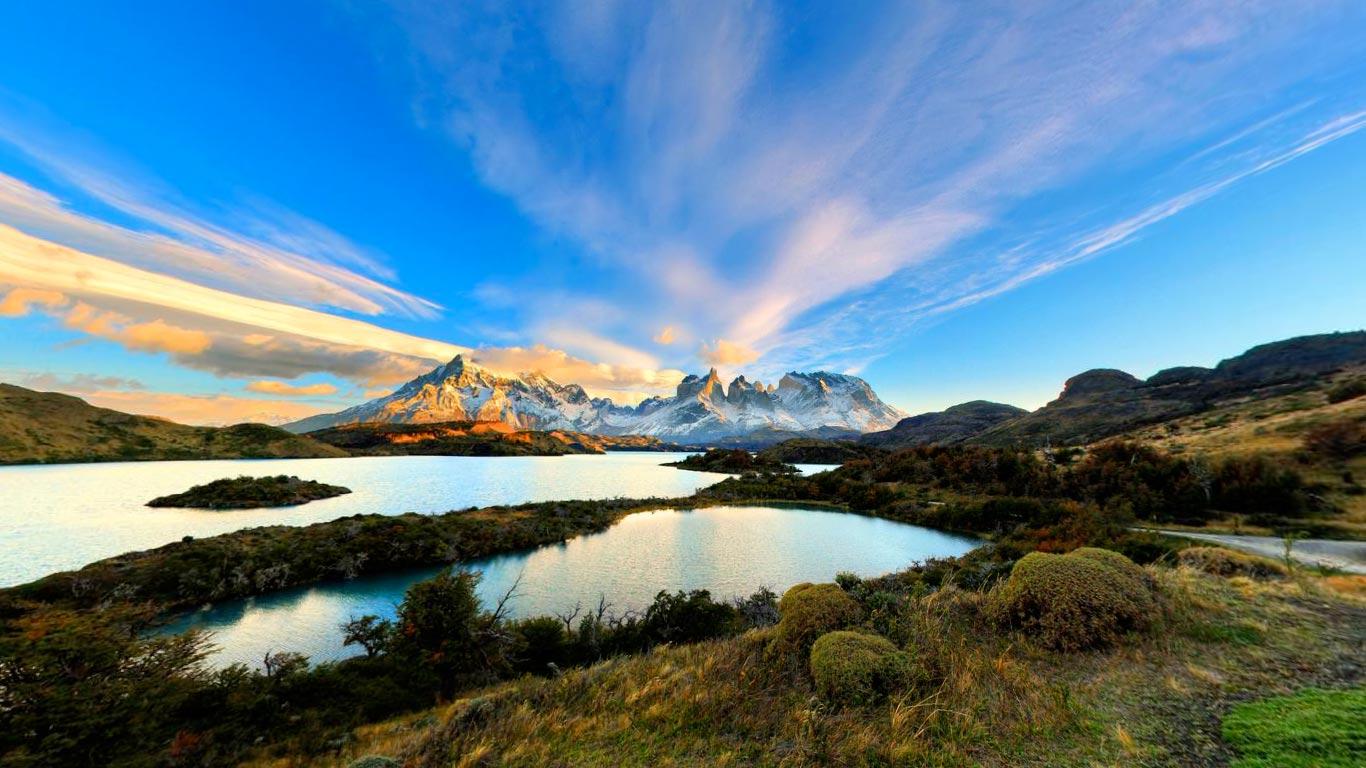 Clouds above Los Cuernos and Lake Pehoé  in Torres del Paine, Chile (© Marcio Cabral/360cities.net)(Bing Canada)