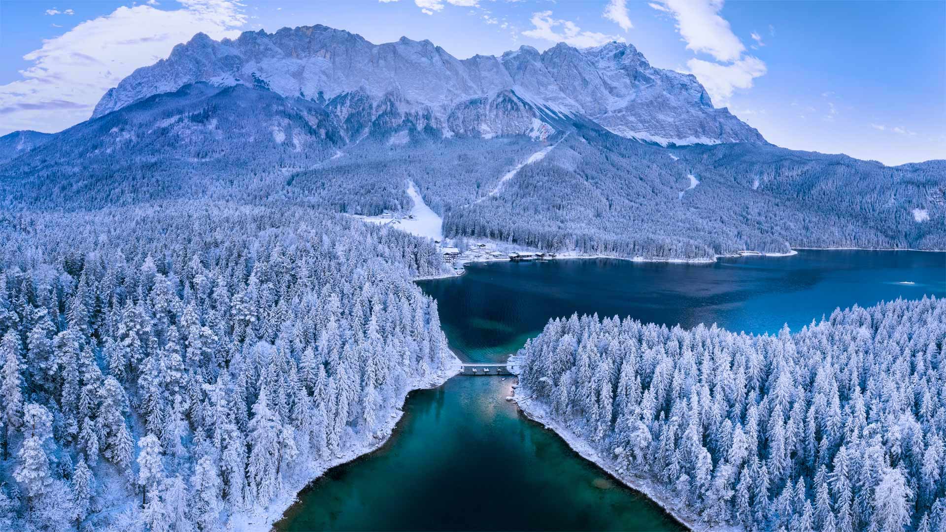 Eibsee lake at the base of Zugspitze mountain, Bavaria, Germany (© Marc Hohenleitner/Huber/eStock Photo)(Bing United Kingdom)