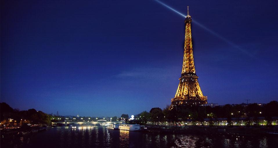 Eiffel Tower, Paris, France (© Jamie Beck and Kevin Burg. Courtesy of the City of Paris and the operator of the Eiffel Tower. © Pierre Bideau for the lighting of the Eiffel Tower) &copy; (Bing United Kingdom)