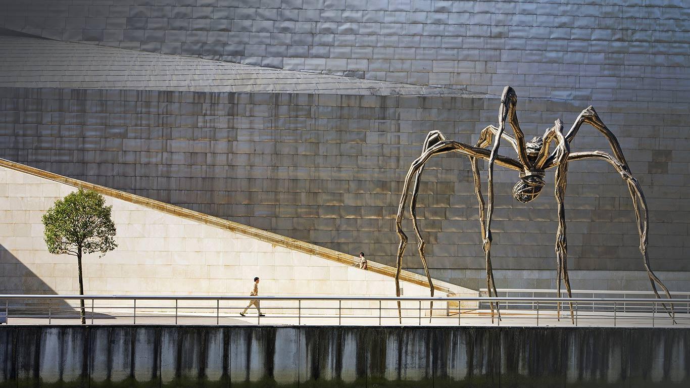 Maman by Louise Bourgeois, Guggenheim Museum, Bilbao, Spain (© Sylvain Grandadam/Age Fotostock)(Bing United Kingdom)