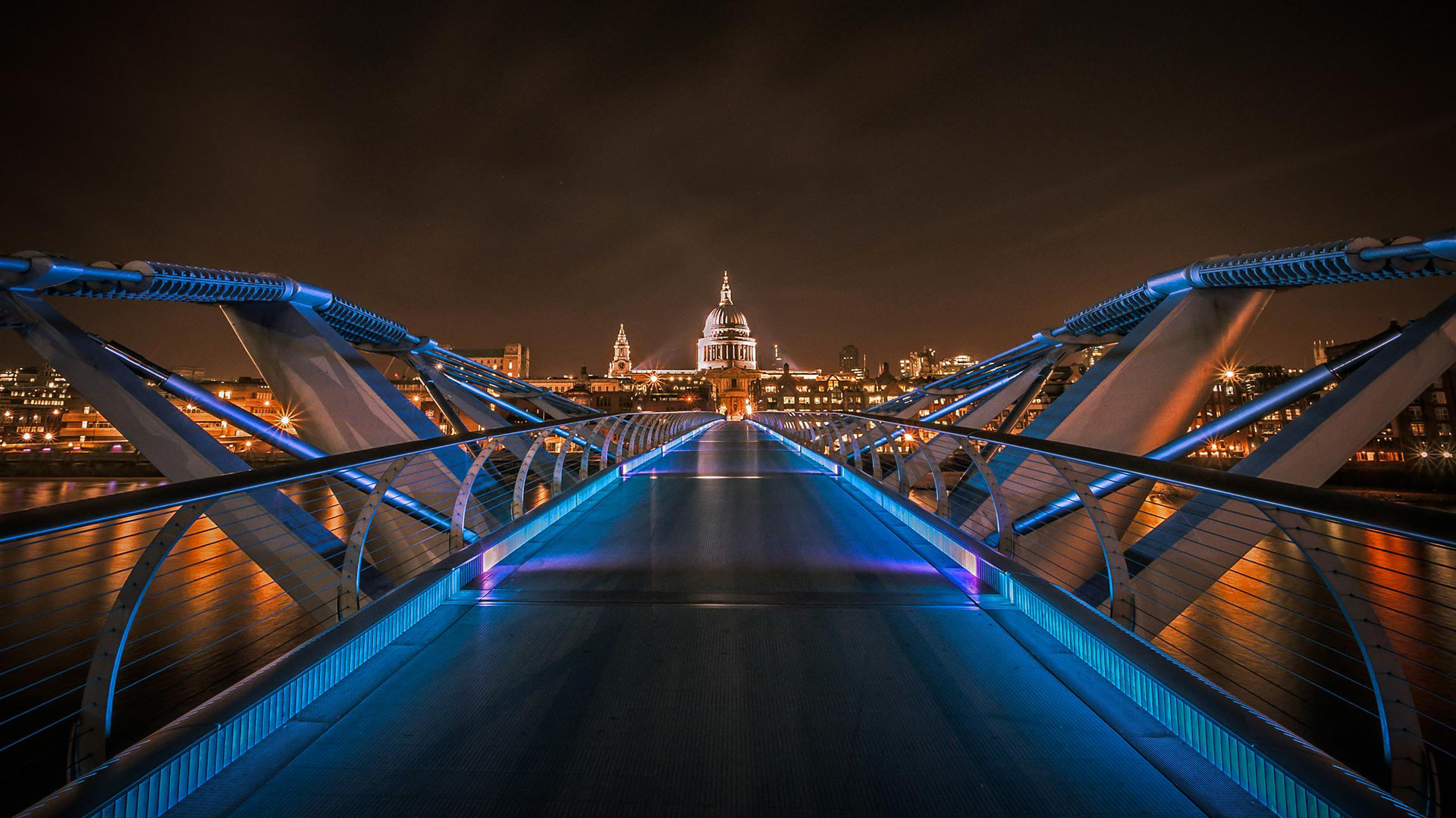 Millennium Bridge and St Paul