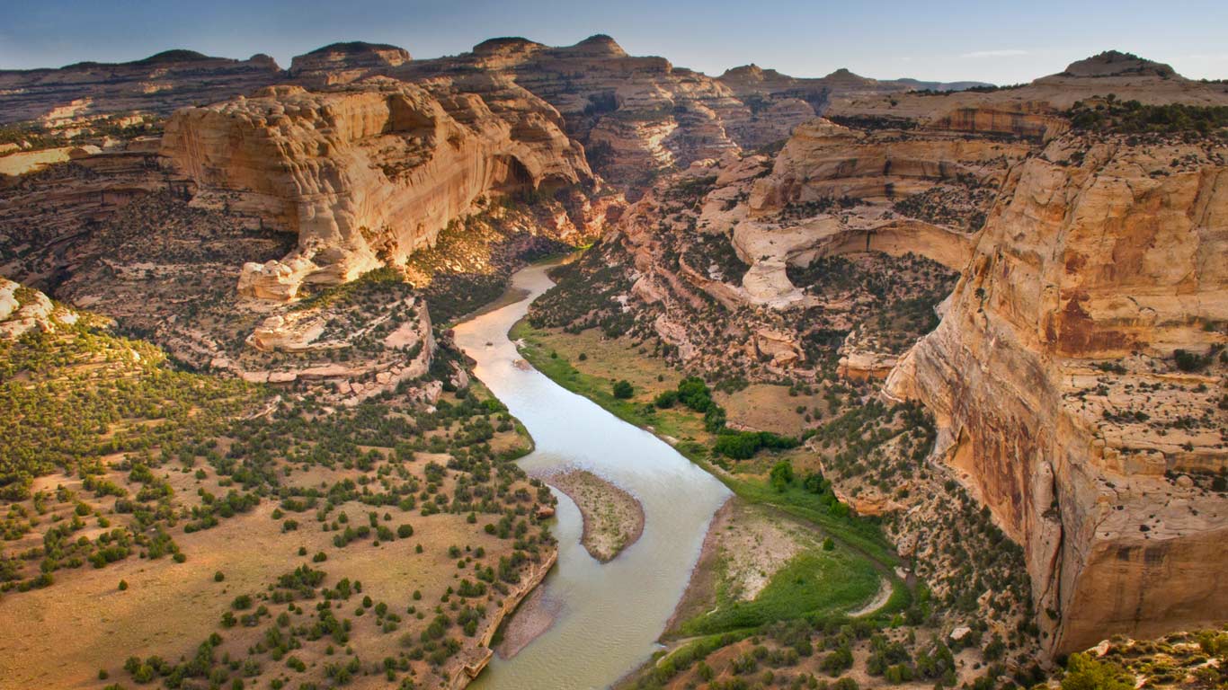 Yampa River flowing through Dinosaur National Monument, Colorado, USA (© Whit Richardson/Aurora Photos)(Bing United Kingdom)