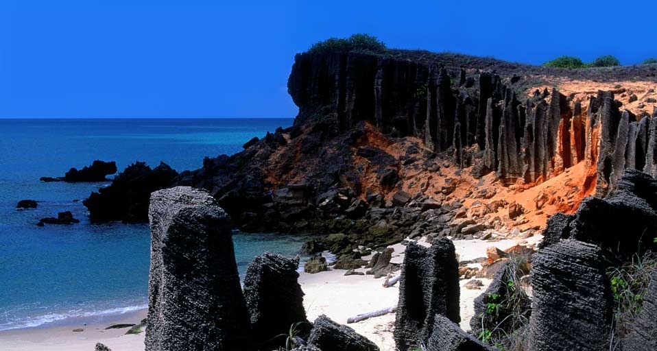 Australia, Northern Territory, Gove Peninsula, Cape Arnhem, Nhulunbuy (© SIME / eStock Photo) &copy; (Bing Australia)