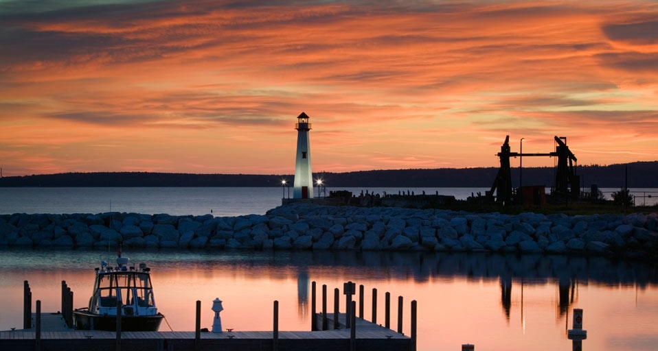 Der Leuchtturm von St. Ignace am Huronsee, Michigan, USA – Jon Arnold Images/Danita Delimont &copy; (Bing Germany)