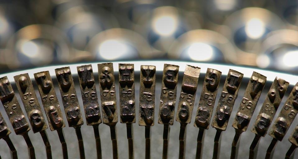 Typewriter letters (© Beau Lark/Corbis) &copy; (Bing Canada)