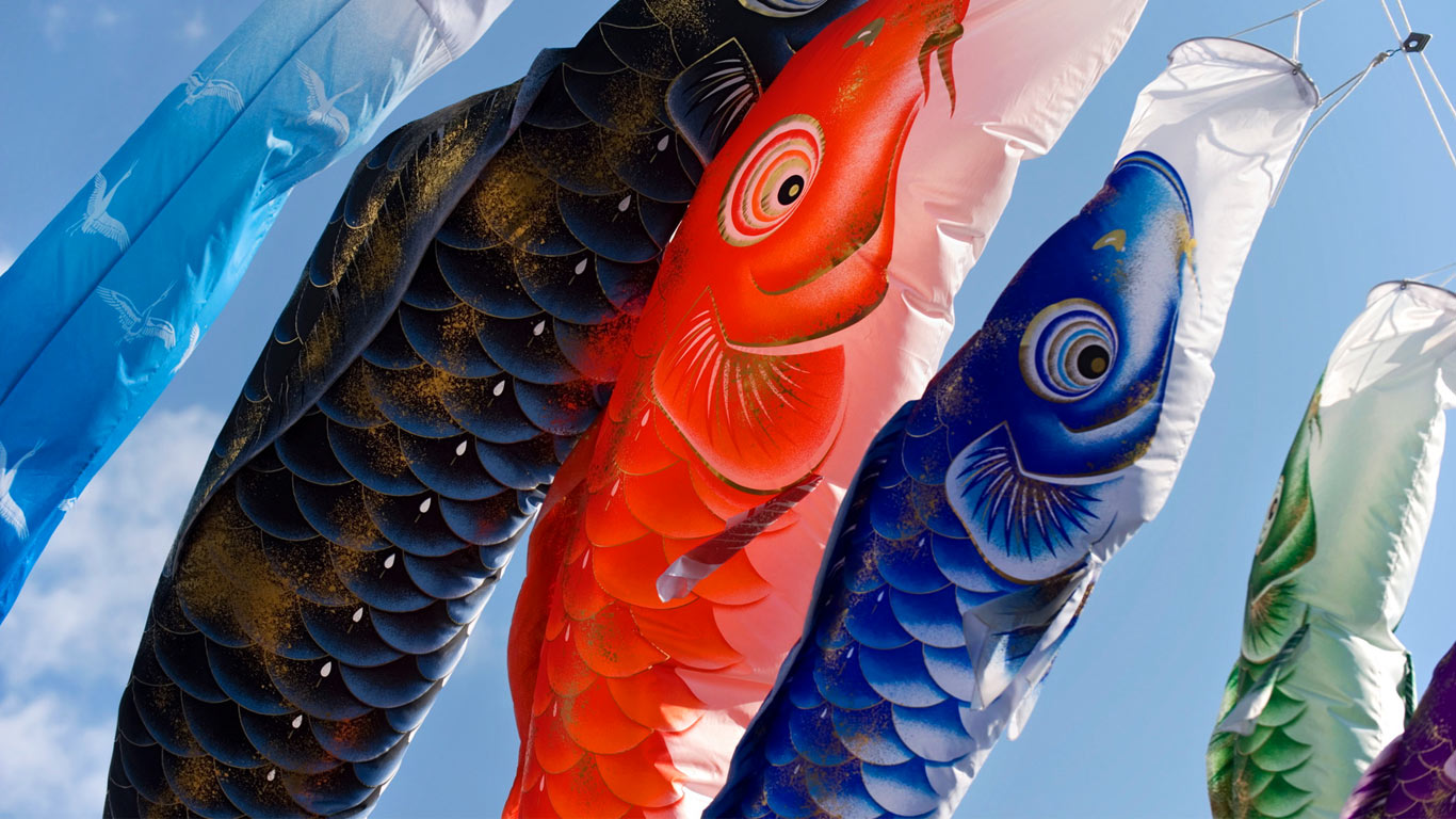 ｢こいのぼり｣ (© Robert Harding Picture Library/Age Fotostock)(Bing Japan)