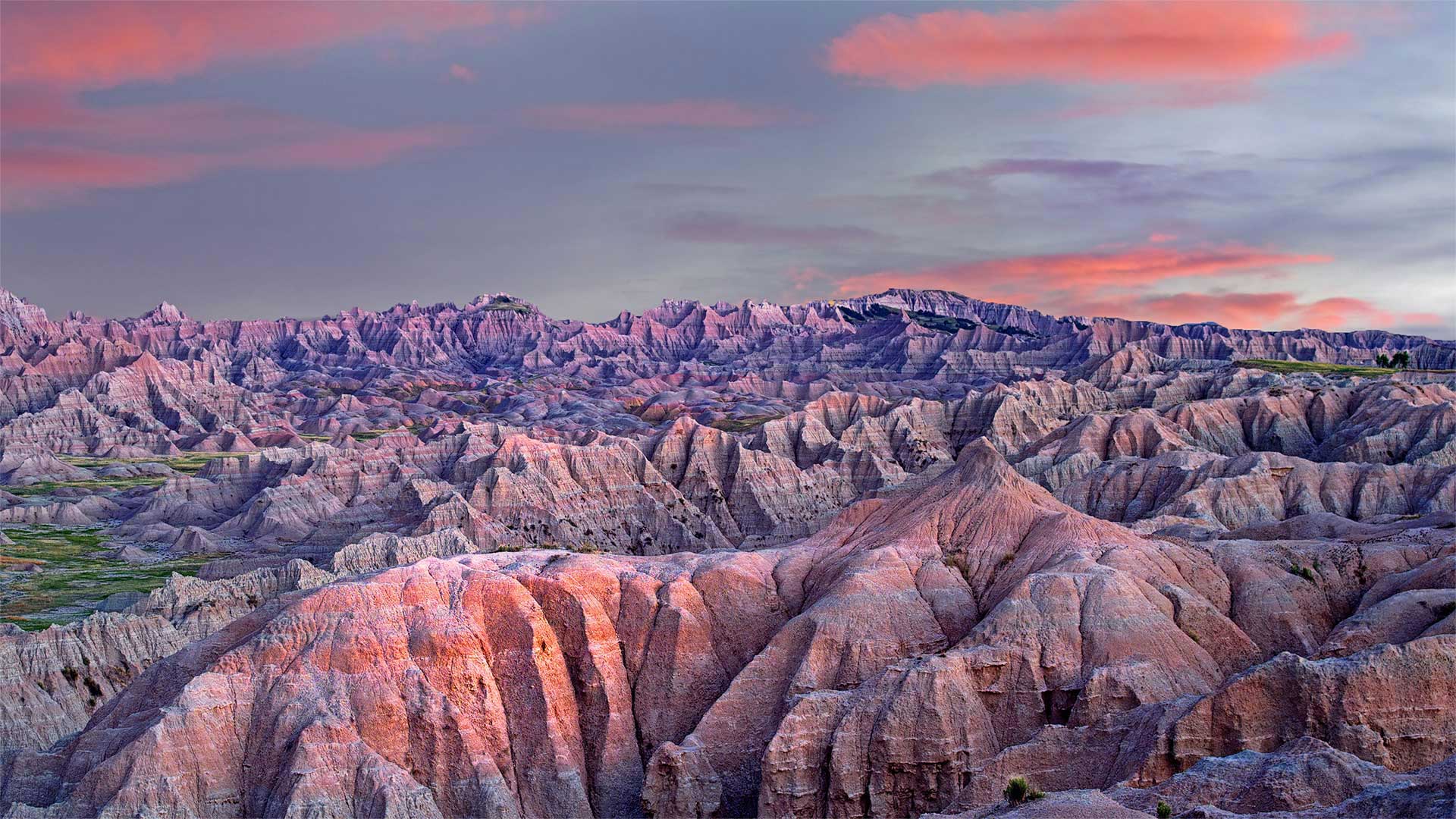 Badlands National Park, South Dakota, USA (© Dennis Frates/Alamy)(Bing United Kingdom)