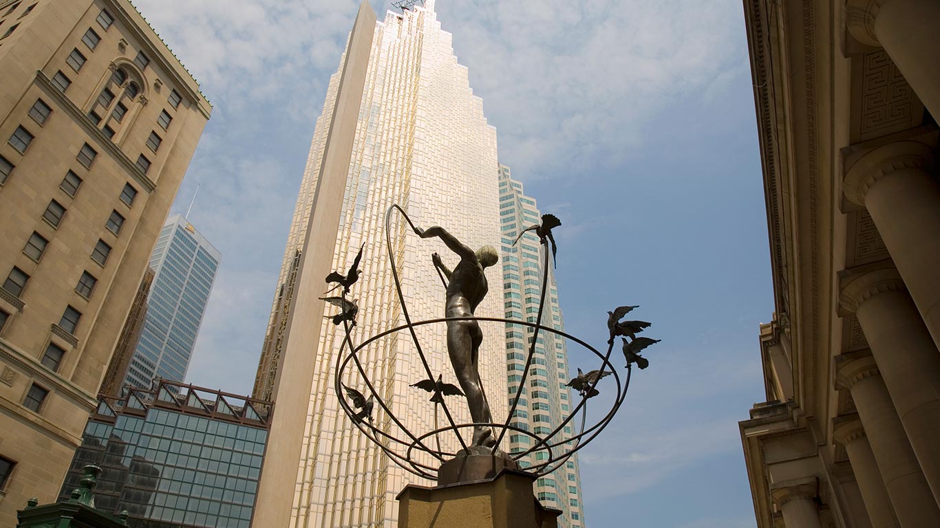 ‘Monument to Multiculturalism’ outside Union Station, Toronto (© Grant Faint/Getty Images)(Bing Canada)