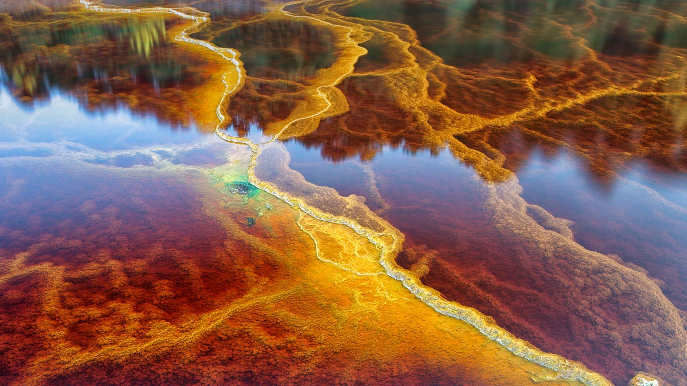 Rio Tinto, Huelva, Spain (© David Santiago Garcia/Aurora Photos)(Bing United Kingdom)