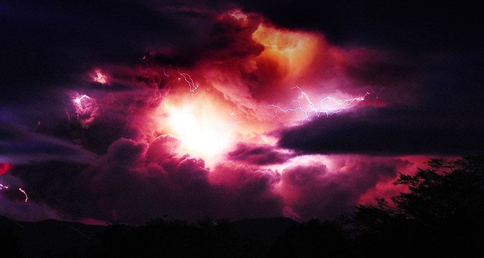 Clouds of ash billow from Puyehue volcano on June 5, 2011, in southern Chile -- Victor Rojas/Corbis &copy; (Bing United States)