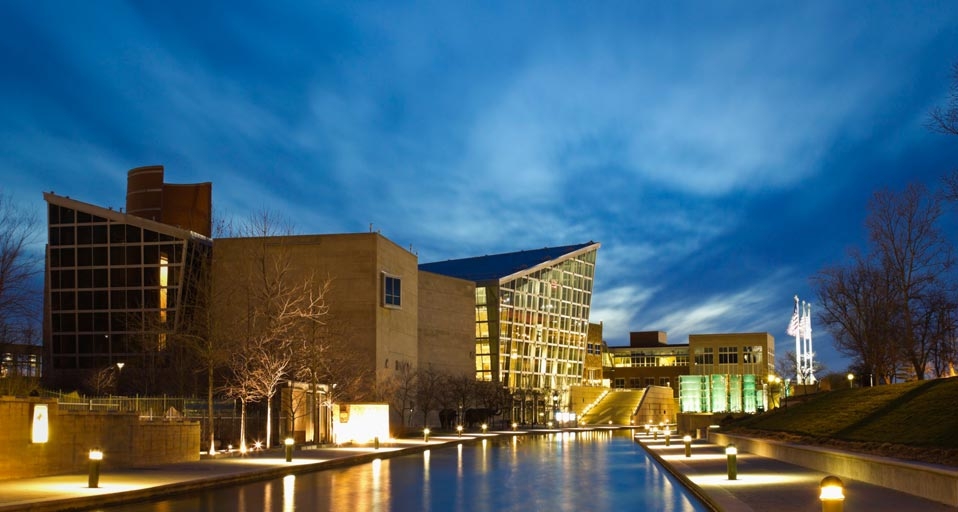 Indiana State Museum, Indianapolis  (© Henryk Sadura/Corbis) &copy; (Bing Canada)