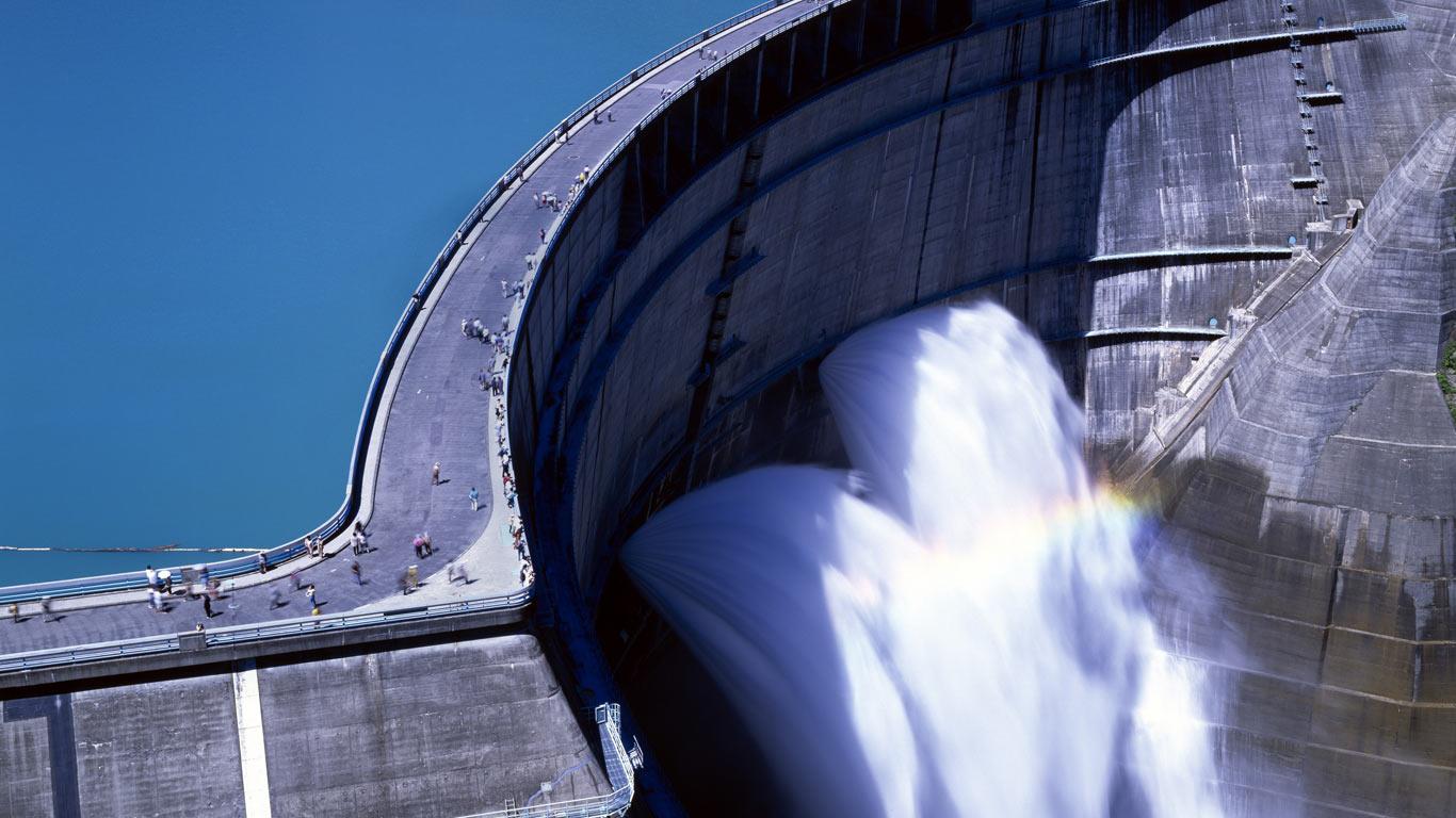 Kurobe dam, Kurobe Lake, Tateyama, Toyama, Japan (© JTB Photo Communications, Inc./age fotostock)(Bing United Kingdom)