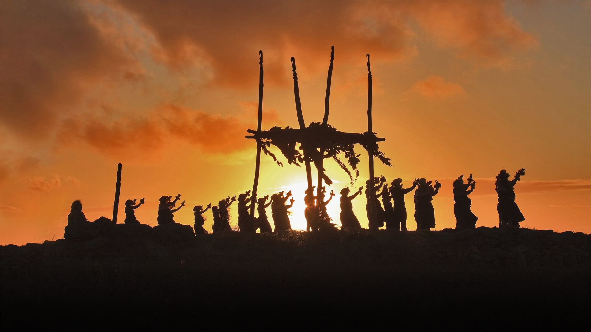 Dancers on the site of a lele (altar) on Mount Maunaloa, Molokai, Hawaii (© Alvis Upitis/Getty Images)(Bing United States)