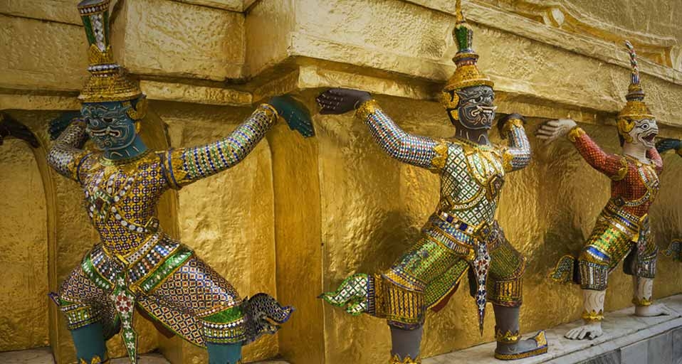 Mythical creatures guarding the golden chedi at the Grand Palace, Bangkok, Thailand (© David Davis/Photolibrary) &copy; (Bing United Kingdom)