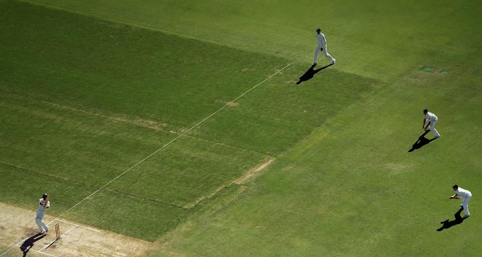 Ricky Ponting batting on day two of the third Ashes Test between Australia and England at the WACA on December 15, 2006 in Perth, Australia -- Ezra Shaw/Getty Images &copy; (Bing Australia)