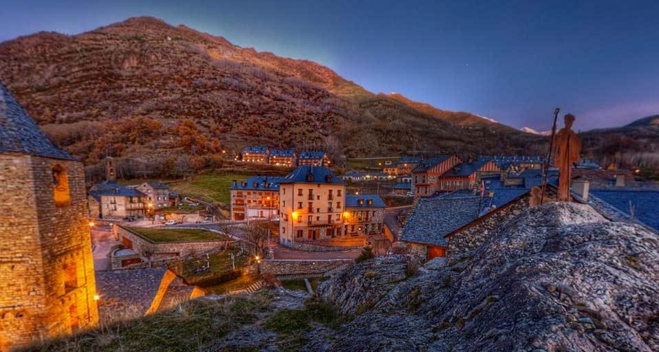 A village in Vall de Boí in the province of Lleida, Spain (© Luis Sanchez Davilla/360cities.net) &copy; (Bing United Kingdom)