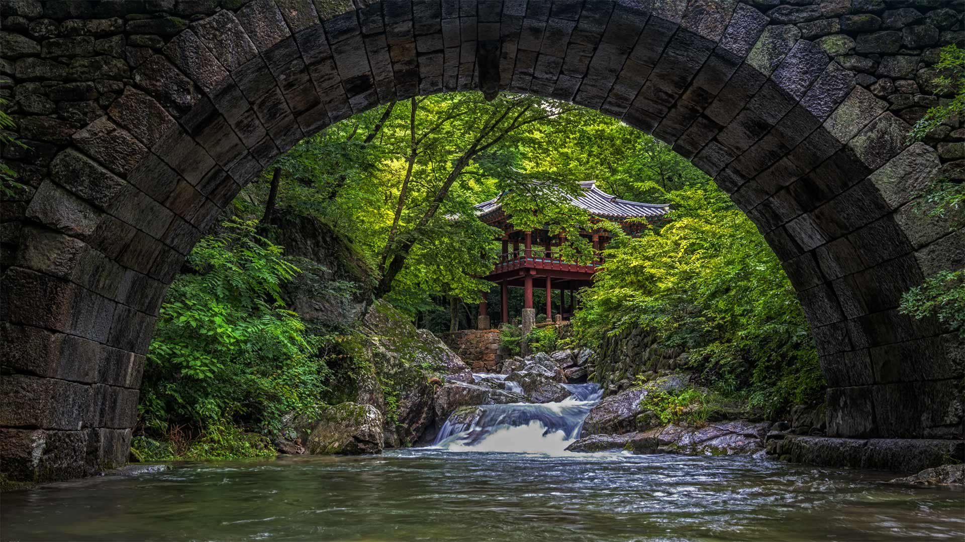 Seungseon Bridge at Seonam Temple in Jogyesan Provincial Park, South Korea (© Aaron Choi/Getty Images)(Bing United Kingdom)
