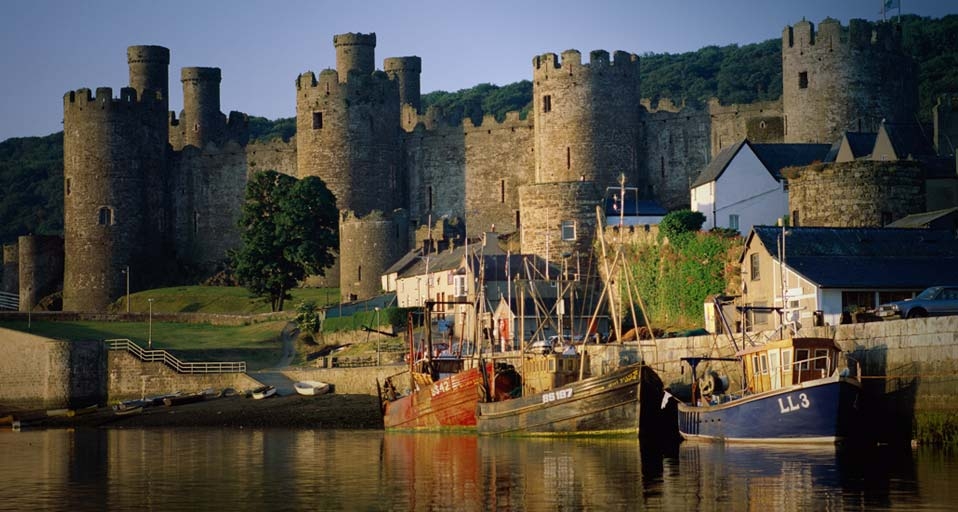 Conwy Castle & River Conwy, Wales, UK -- Steve Vidler/eStock Photo &copy; (Bing Canada)