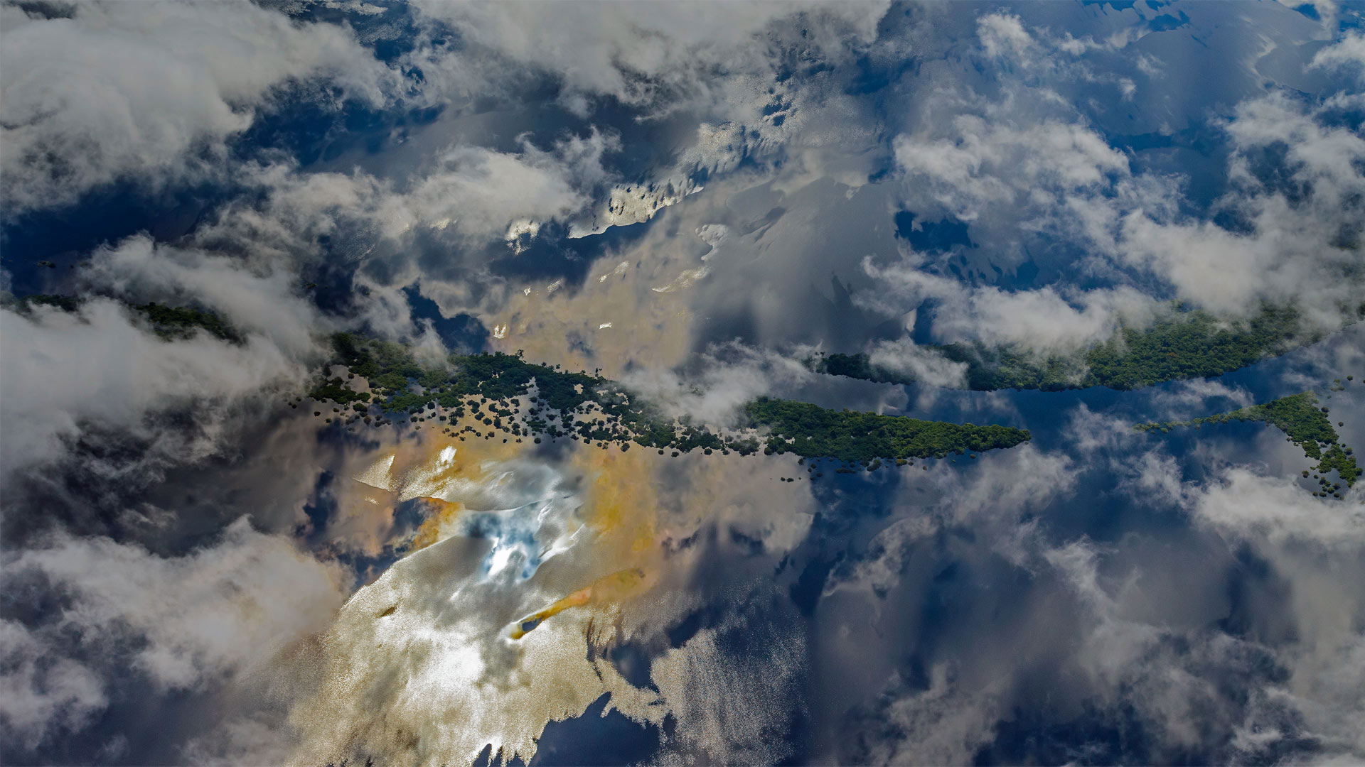 Aerial view of the Amazon River basin near Manaus, Brazil (© Art Wolfe/Danita Delimont)(Bing United Kingdom)