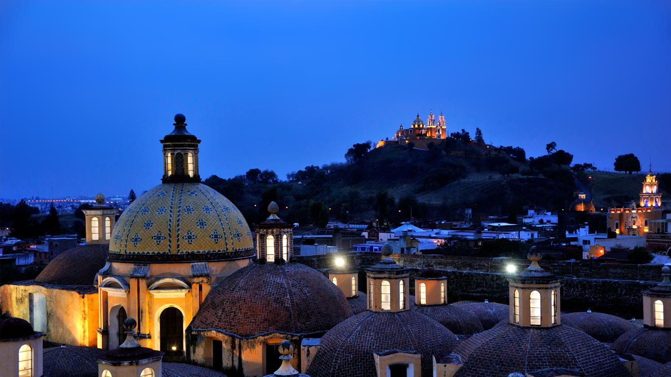 Convento de San Gabriel monastery, San Pedro Cholula, Puebla, Mexico (© Florian Kopp/Alamy)(Bing United Kingdom)