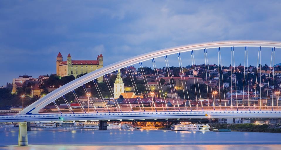 Apollo Bridge, Bratislava, Slovakia -- Rudy Sulgan/Corbis &copy; (Bing Canada)