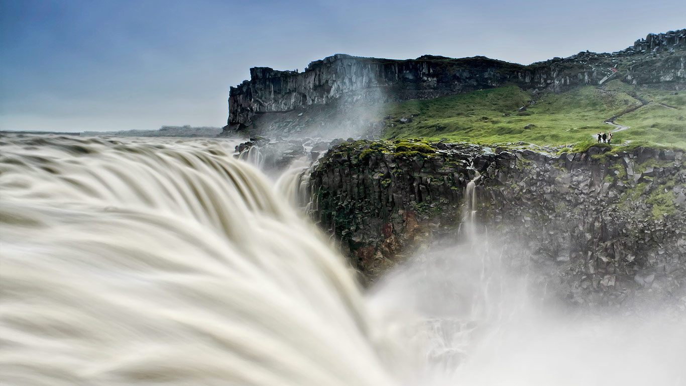 Dettifoss waterfall, Asbyrgi, Iceland (© Matthew Eisman/TandemStock)(Bing United Kingdom)