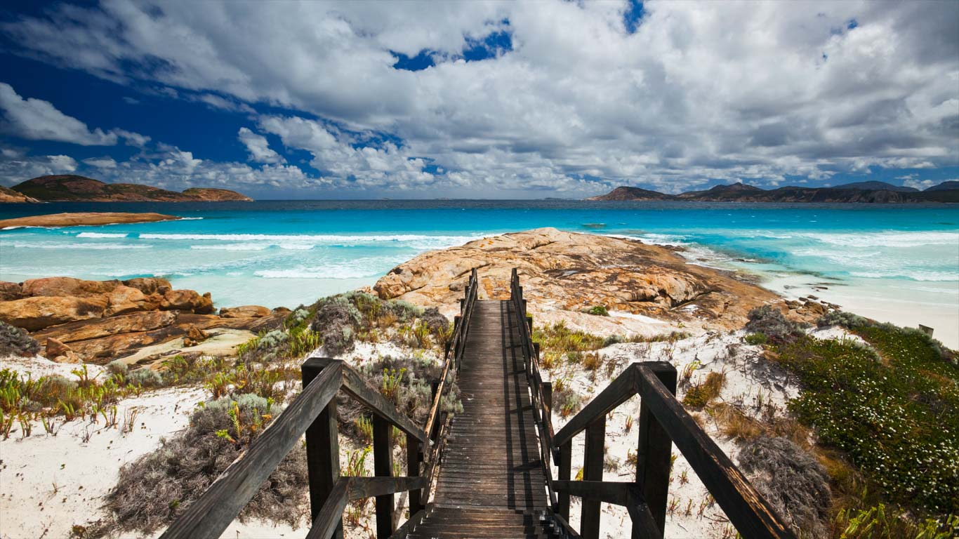 Lucky Bay, Cape Le Grand National Park, Australia (© Ocean/Corbis)(Bing United States)