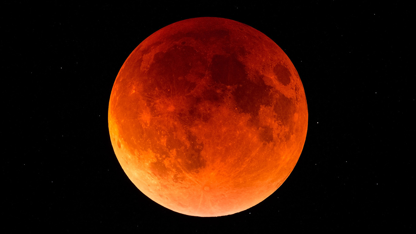 Eclipse of the Moon (© Christopher Collins/Alamy)(Bing United Kingdom)