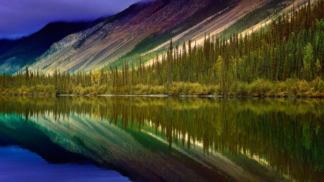 South Nahanni River, Nahanni National Park Reserve, Northwest Territories, Canada (© Daryl Benson/Corbis)(Bing United Kingdom)