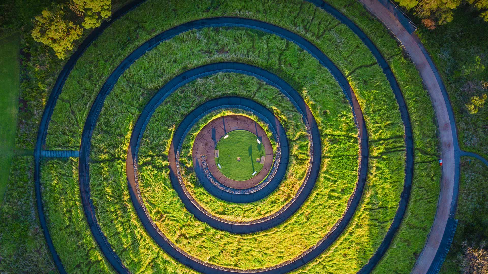 Aussichtshügel Bay Marker im Sydney Olympic Park, Australien (© ai_yoshi/Getty Images)(Bing Deutschland)