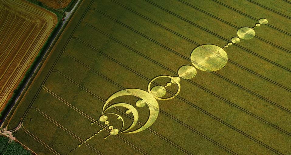 Aerial image of crop circle, Wiltshire, united Kingdom - Last Refuge/Getty Images &copy; (Bing United Kingdom)