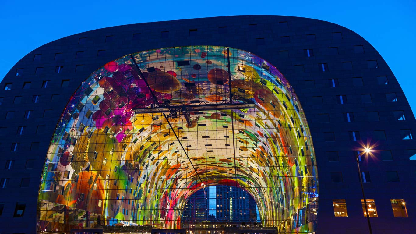 Market Hall in Rotterdam, Netherlands (© Tetra Images/Offset)(Bing United Kingdom)
