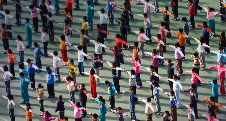 School children exercising in Beijing, China (© Christian Kober/Corbis) &copy; (Bing Canada)