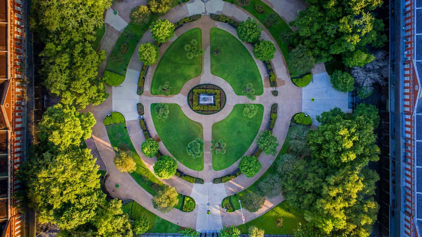 Jackson Square in the French Quarter of New Orleans, Louisiana, USA (© Edwin Remsberg/Getty Images)(Bing United Kingdom)