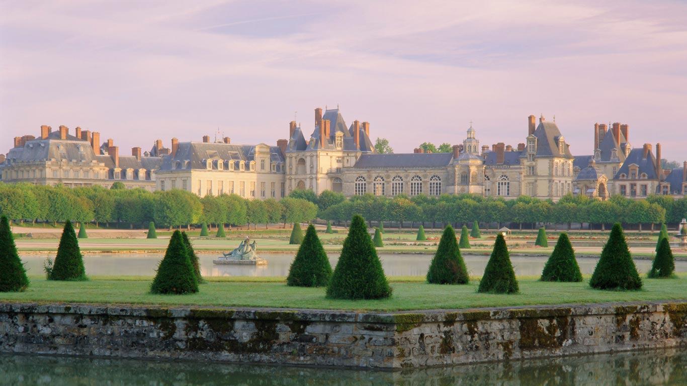 Château de Fontainebleau, Seine-et-Marne, Île de France (© Gavin Hellier/Alamy)(Bing France)