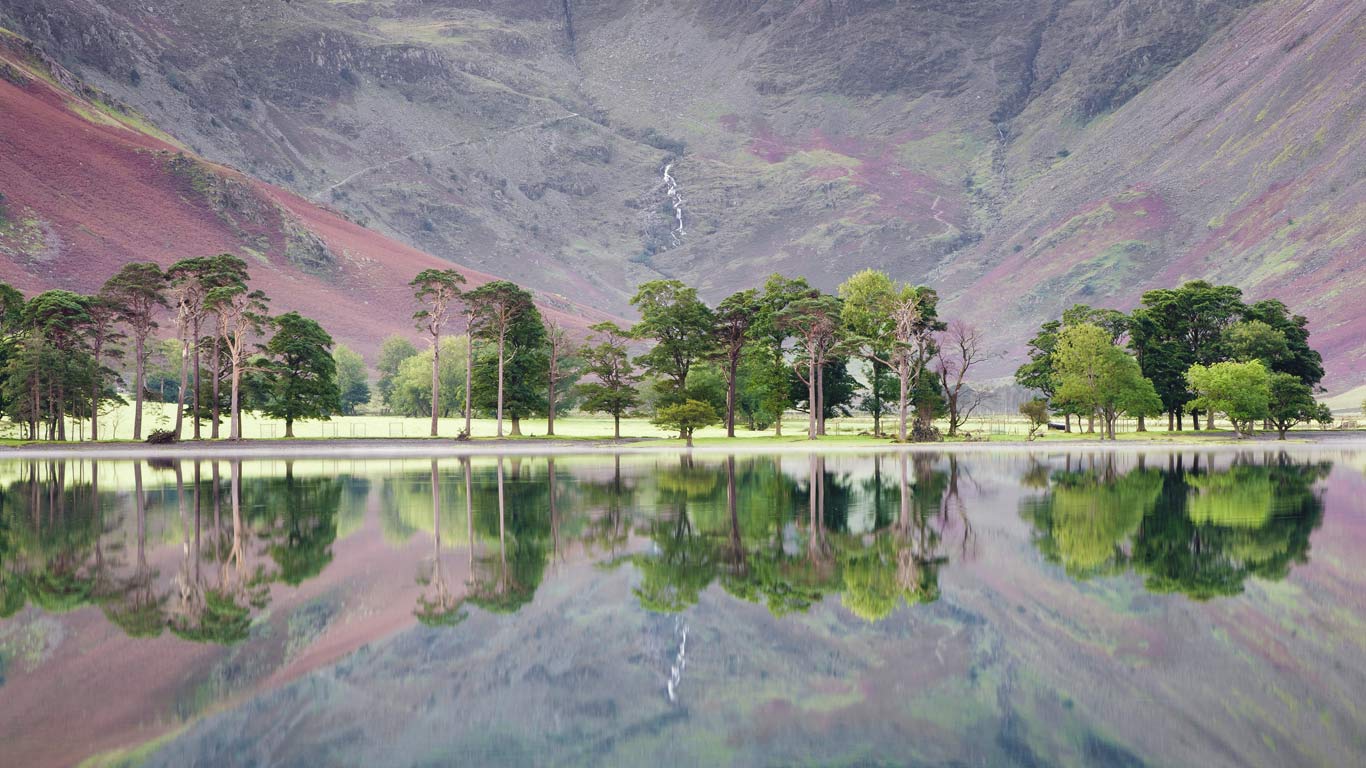 Buttermere in the Lake District (© Robert Harding/Markus Lange/plainpicture)(Bing United Kingdom)