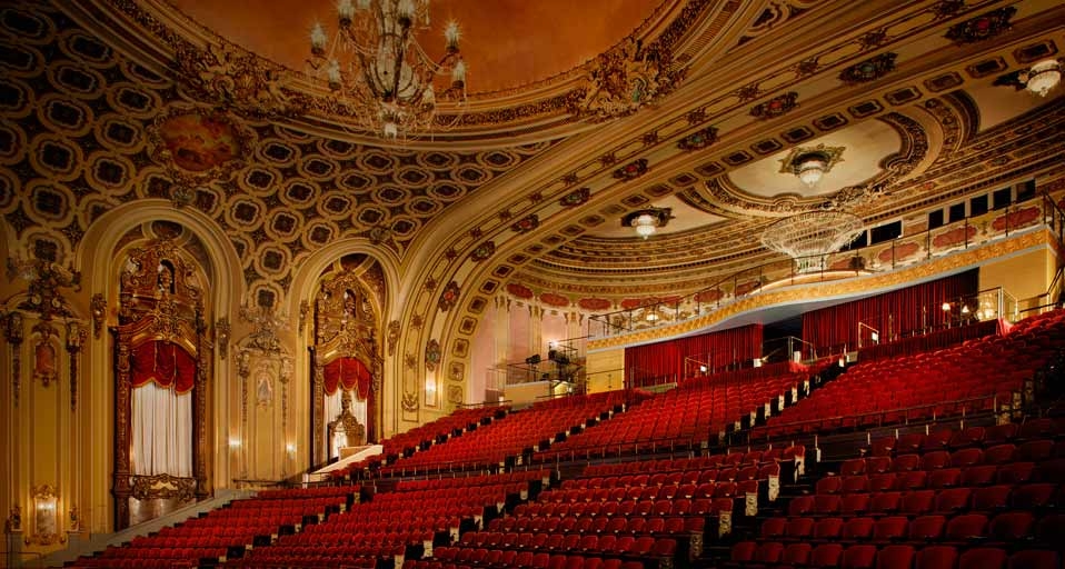 Midland Theater in Kansas City, Missouri, USA -- Michael Robinson/Corbis &copy; (Bing United Kingdom)