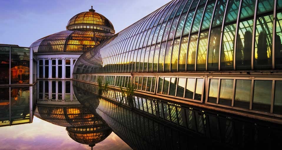 Marjorie McNeely Conservatory at Como Park in St. Paul, Minnesota, USA (© Joe Mamer/Age footstock) &copy; (Bing United Kingdom)