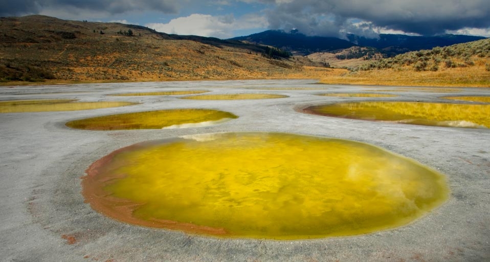 Spotted Lake in the Okanagan Region of British Columbia, Canada -- Chris Harris/Corbis &copy; (Bing United Kingdom)