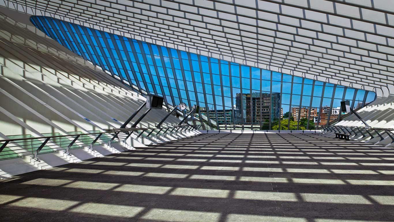 Interior of Liege-Guillemins railway station, Liege, Belgium (© Benjamin Rondel/Corbis)(Bing United Kingdom)