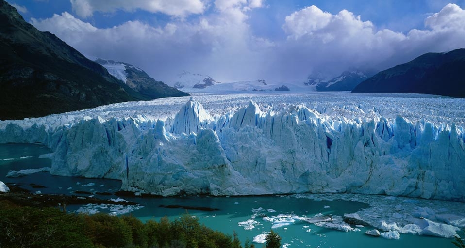 Perito Moreno Glacier, Los Glaciares National Park, Patagonia, Argentina -- SIME/eStock Photo &copy; (Bing United Kingdom)