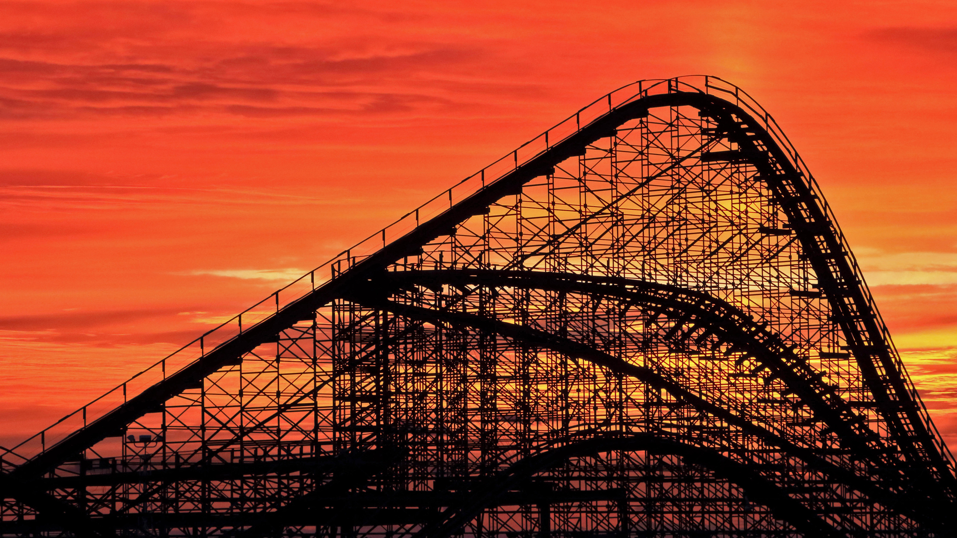 The Great White Roller Coaster at Wildwood, New Jersey (© John Van Decker/Alamy)(Bing United States)