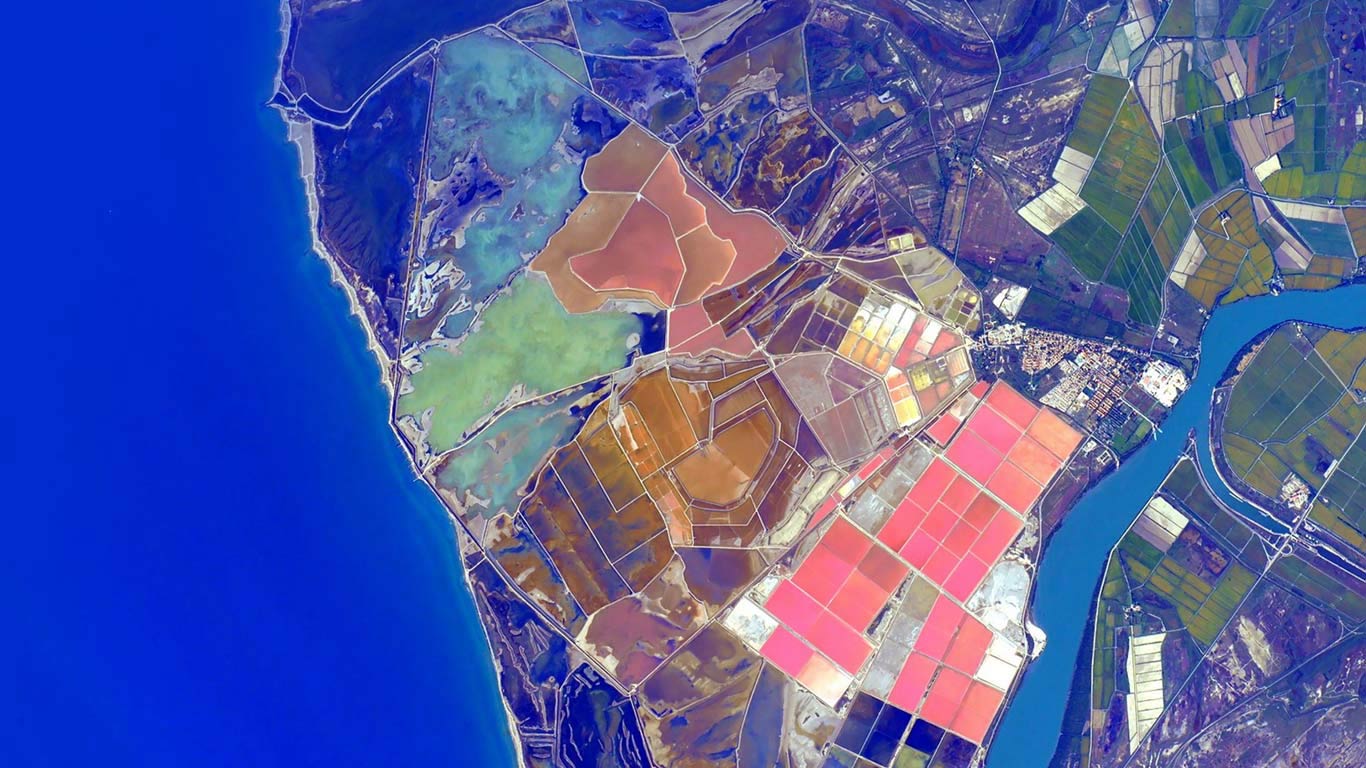 Coastal Spain seen from the International Space-Station (© Scott Kelly/NASA/Alamy)(Bing Canada)