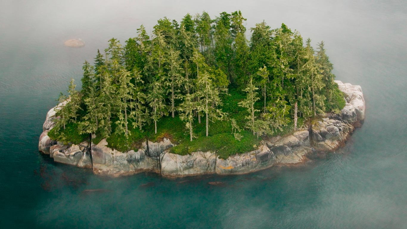 Broughton Archipelago, British Columbia, Canada (© Art Wolfe Inc./Mint Images)(Bing United Kingdom)