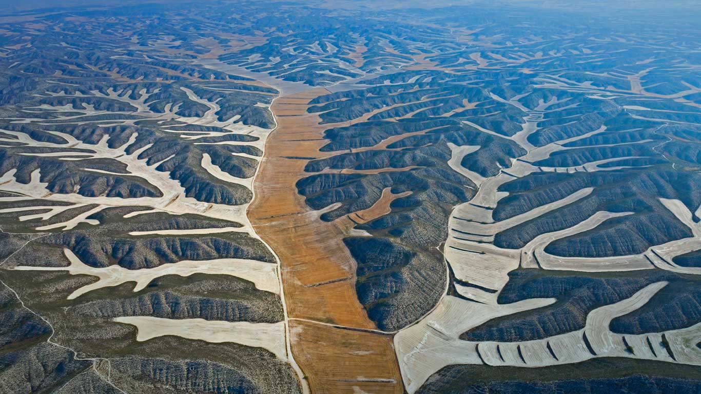 Agricultural fields in the Monegros Desert near Los Monegros, Spain (© Juan Carlos Muñoz/age fotostock)(Bing United Kingdom)